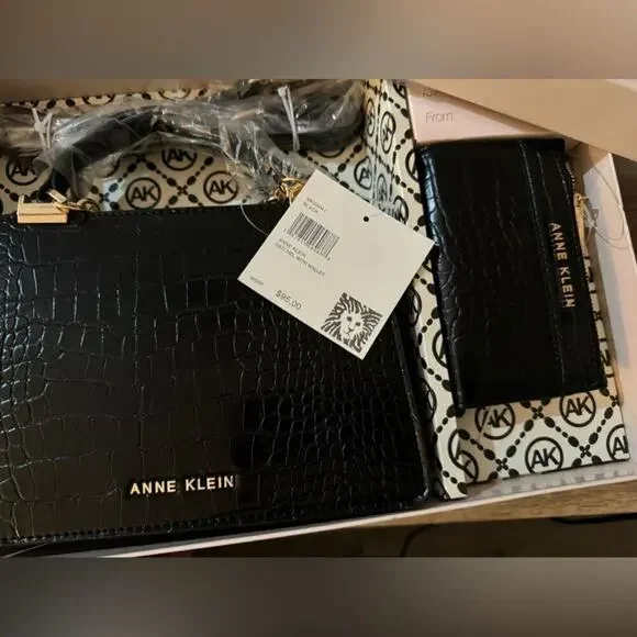 ANNE KLEIN Black Satchel with Wallet AKG5041
New in Box / with Tag MSRP $95 - Picture 11 of 11